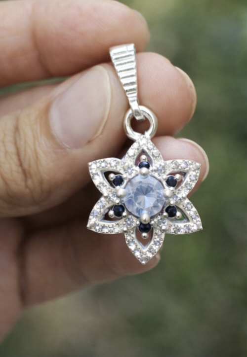 Pendant.
